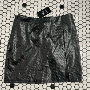 Nwt Kimberly Loaiza X shein faux leather side slit skirt size small